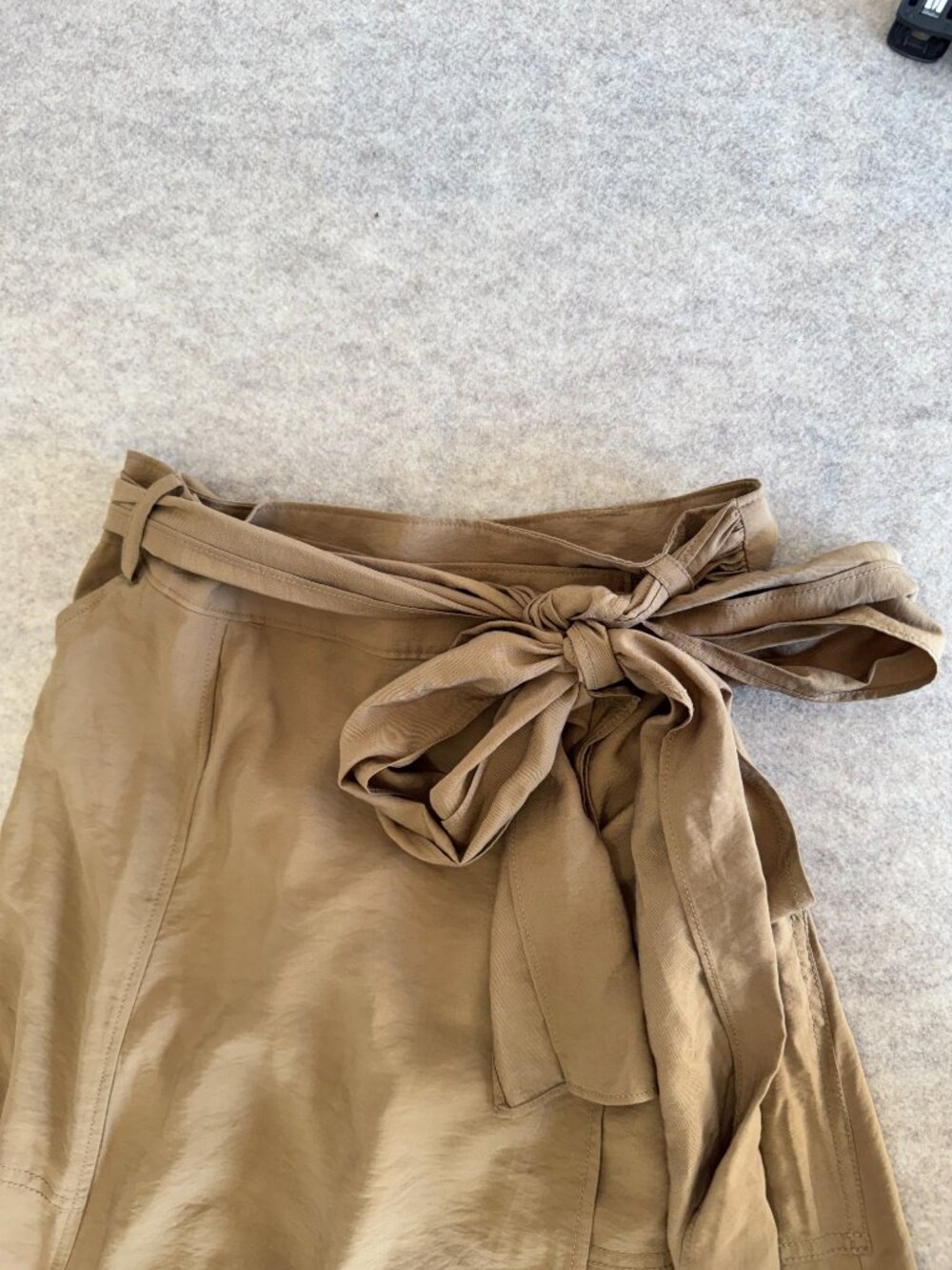 Banana Republic Khaki Wrap Midi Skirt Tie Waist A Line Utility Size 6 - Picture 3 of 8